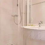 Hotel Des Ecrivains Parigi