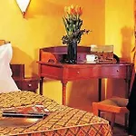 Hotel Des Ecrivains 3*