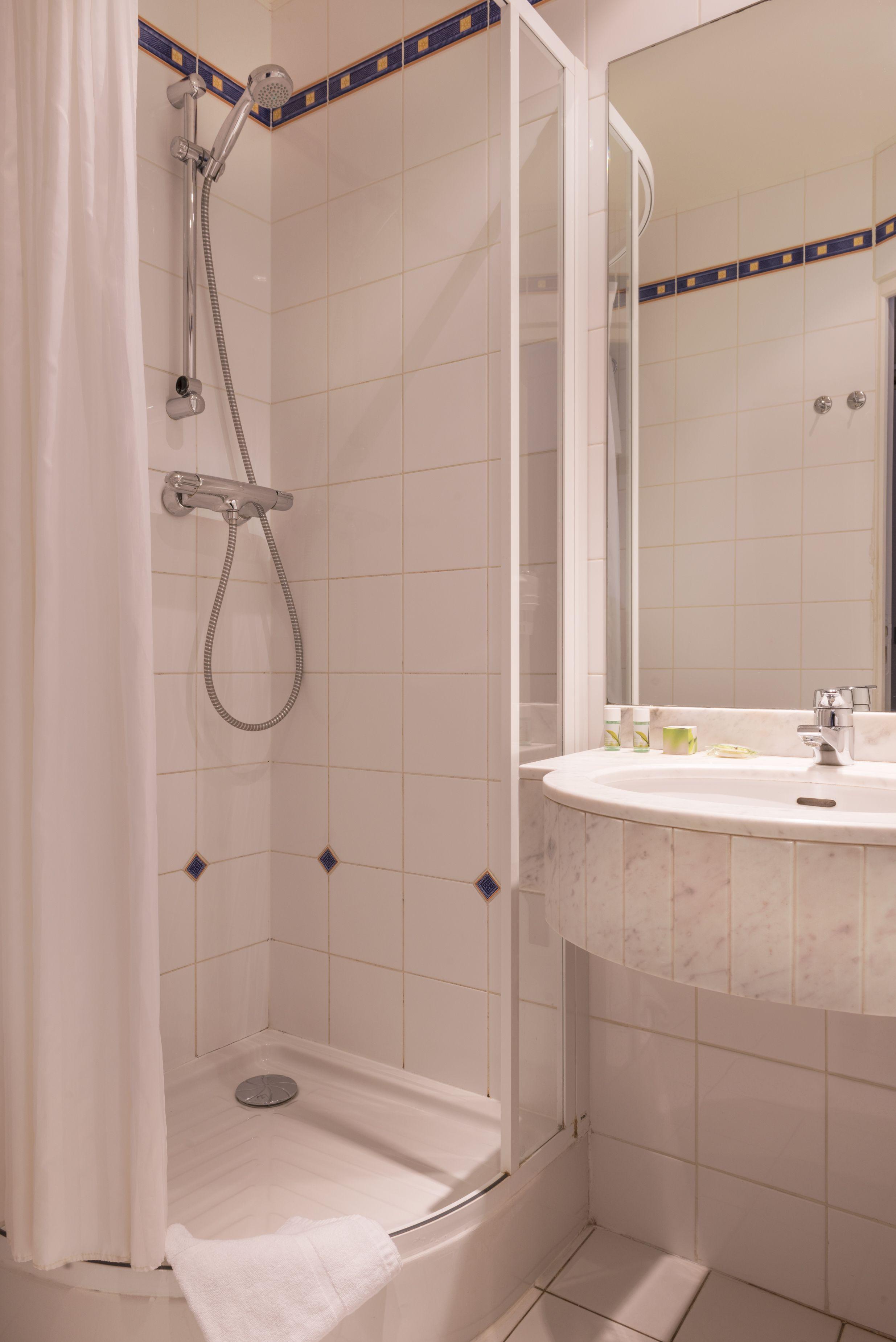 Hotel Des Ecrivains 3*