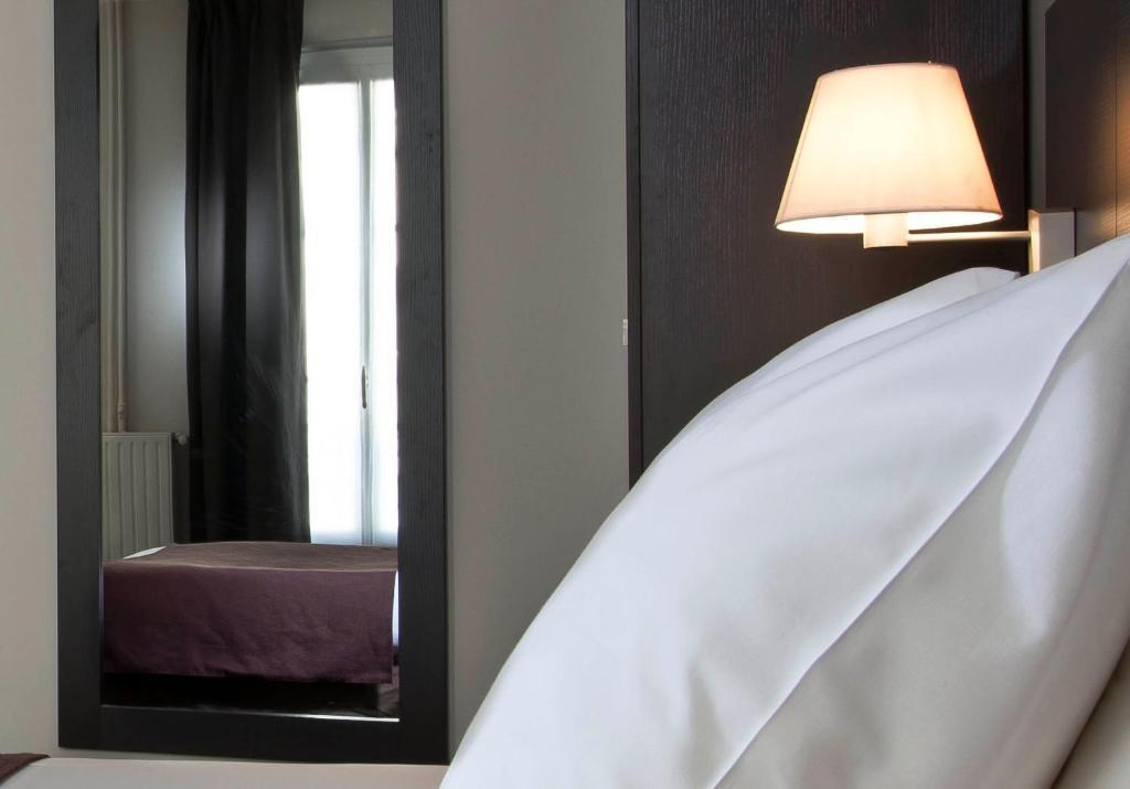 Hotel Des Ecrivains 3*